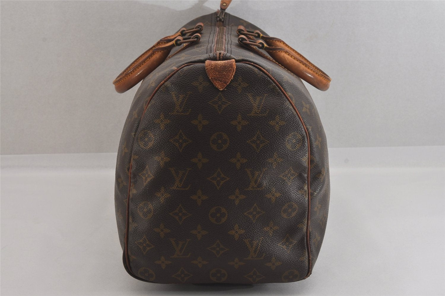 Authentic Louis Vuitton Monogram Keepall 45 Travel Boston Bag Old Model LV 8254M