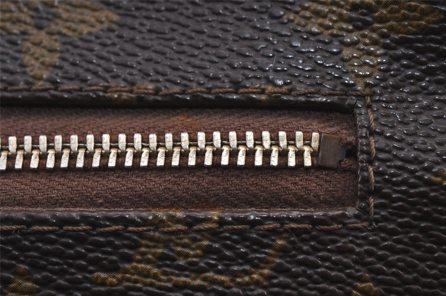 Authentic Louis Vuitton Monogram Pochette Sport Clutch Bag Old Model Junk 8257J