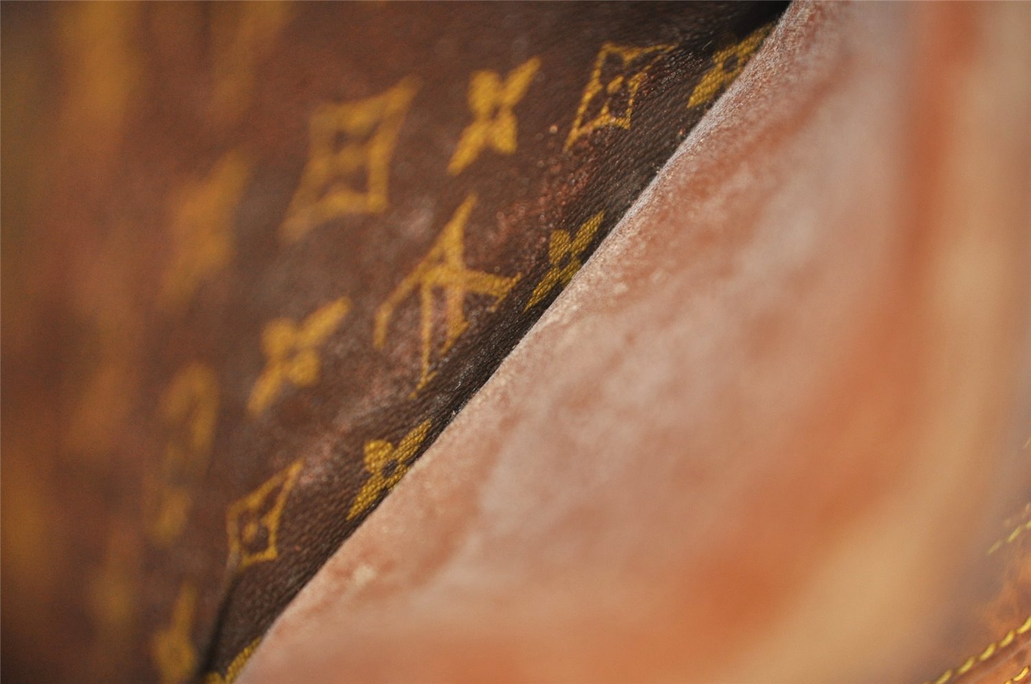 Authentic Louis Vuitton Monogram Saint Cloud GM M51242 Shoulder Cross Bag 8258I