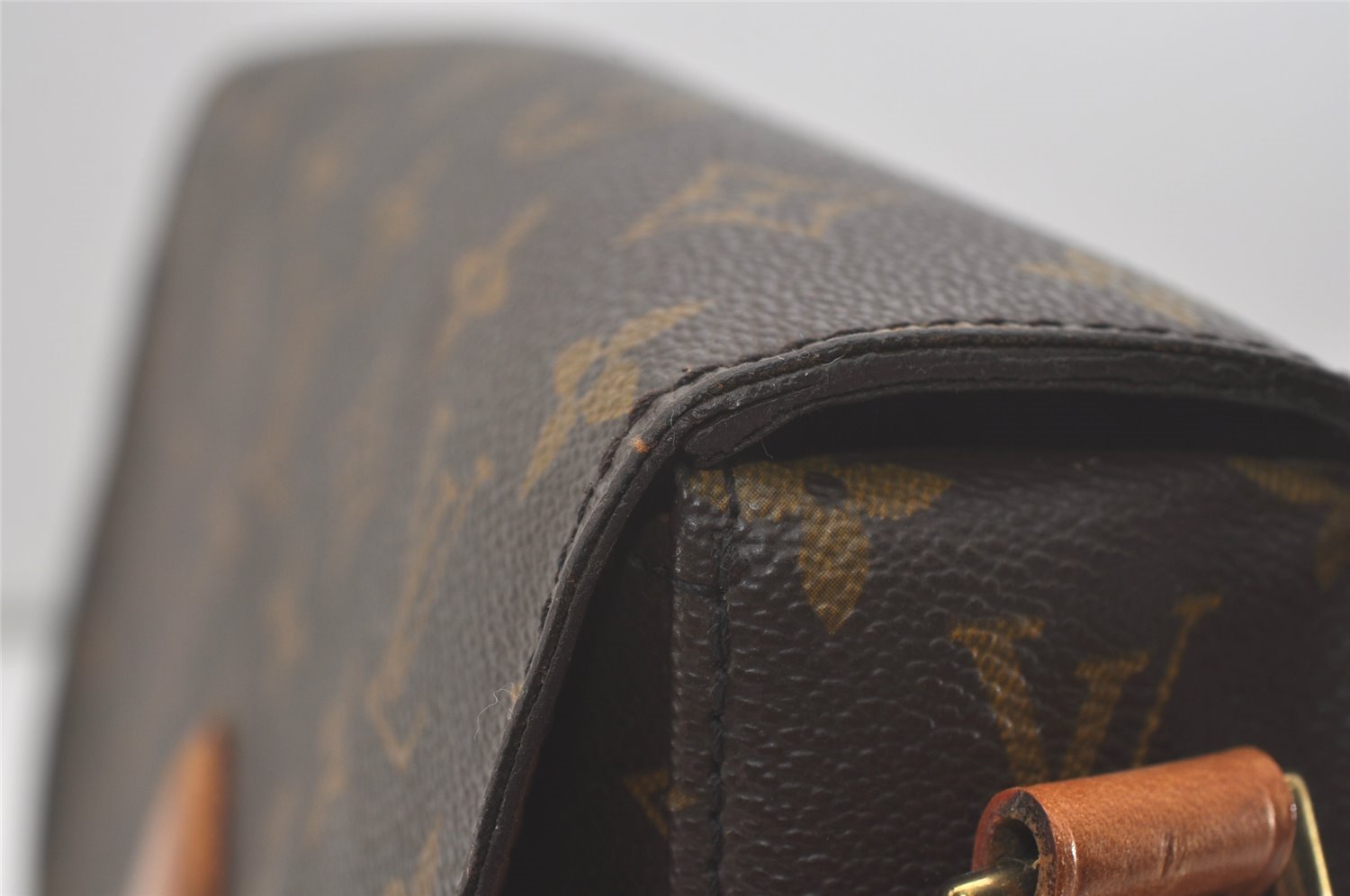 Authentic Louis Vuitton Monogram Saint Cloud GM M51242 Shoulder Cross Bag 8263I