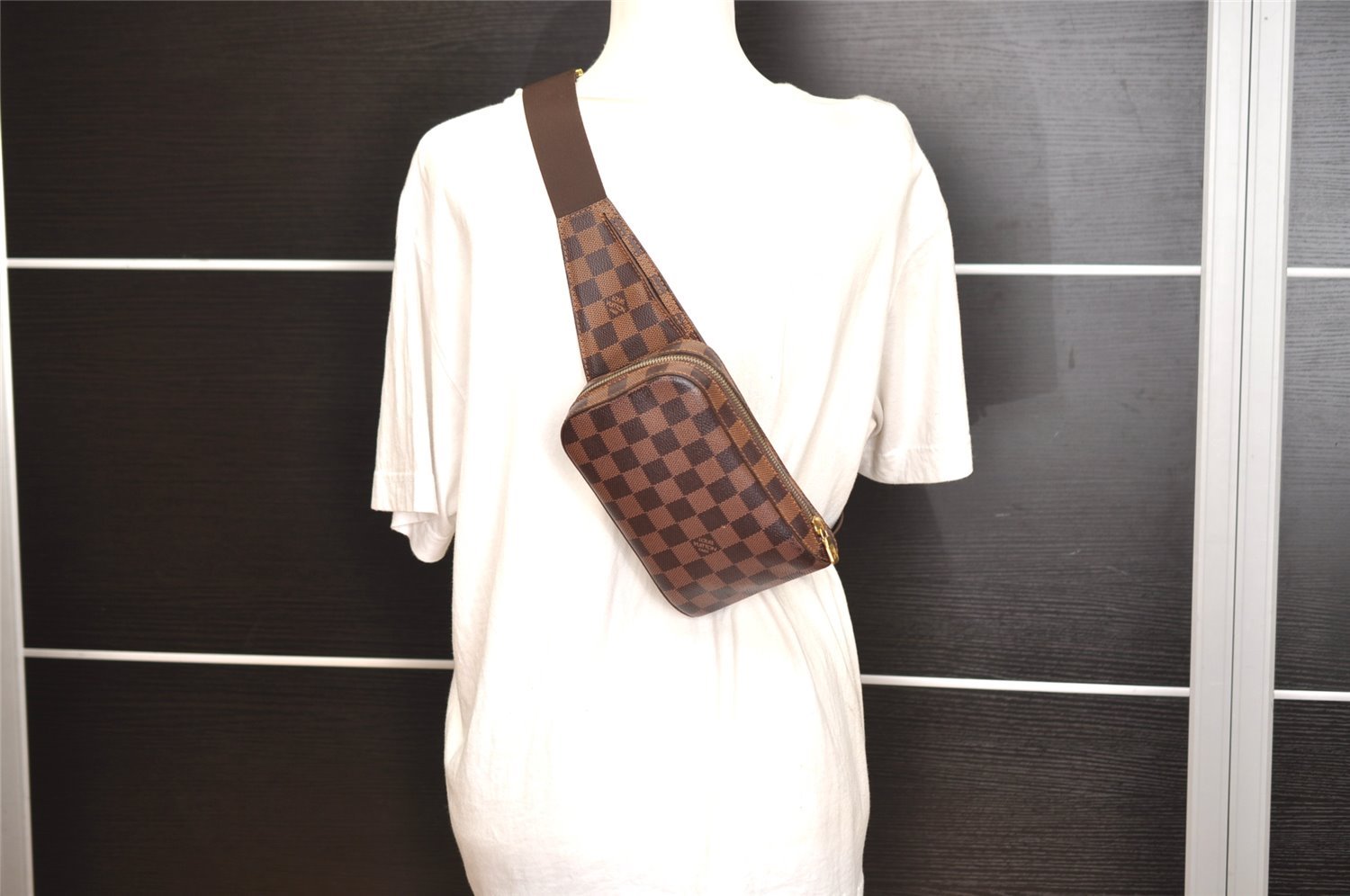 Authentic Louis Vuitton Damier Geronimos Waist Body Bag N51994 LV 8264J