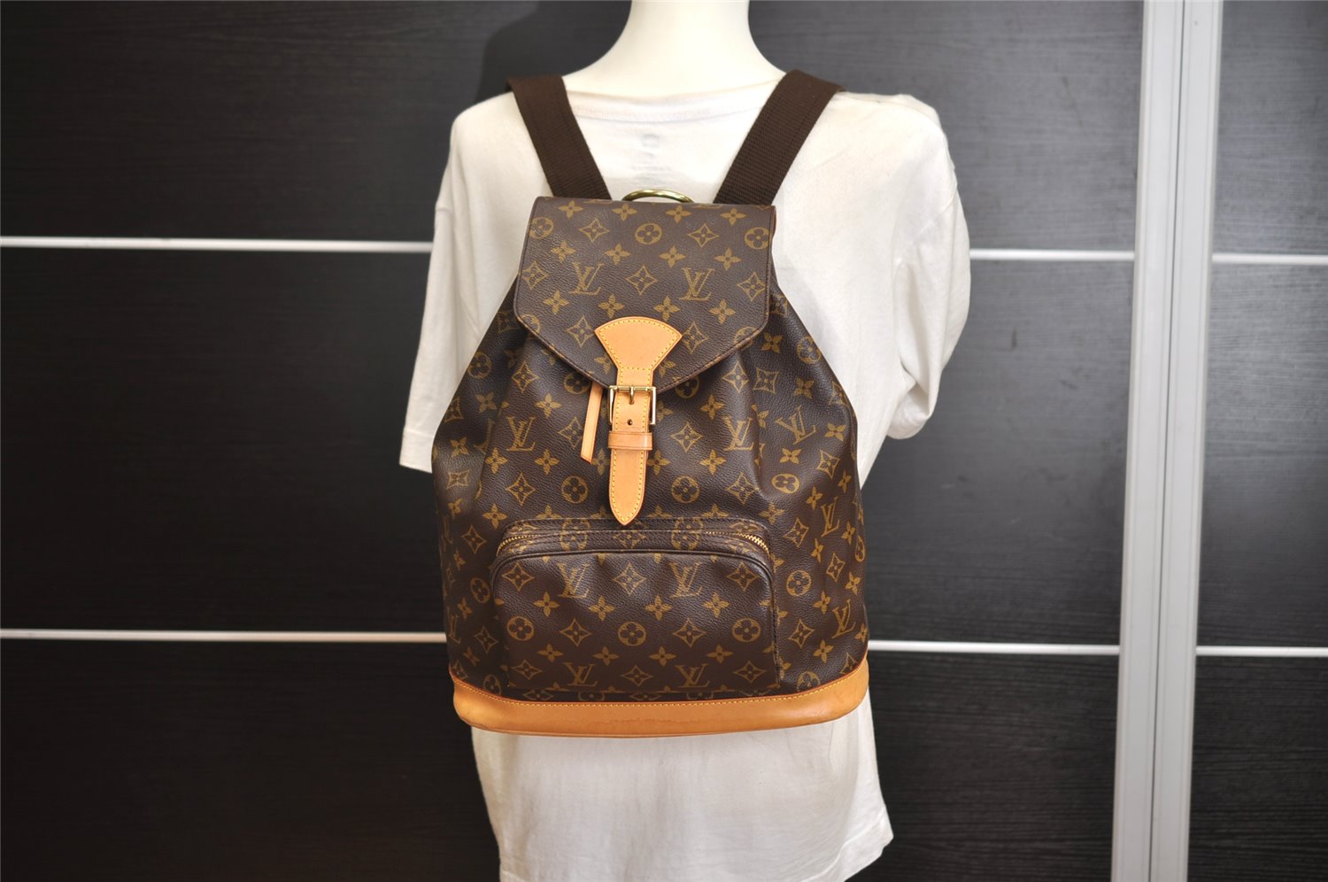 Authentic Louis Vuitton Monogram Montsouris GM Backpack M51135 LV 8265J