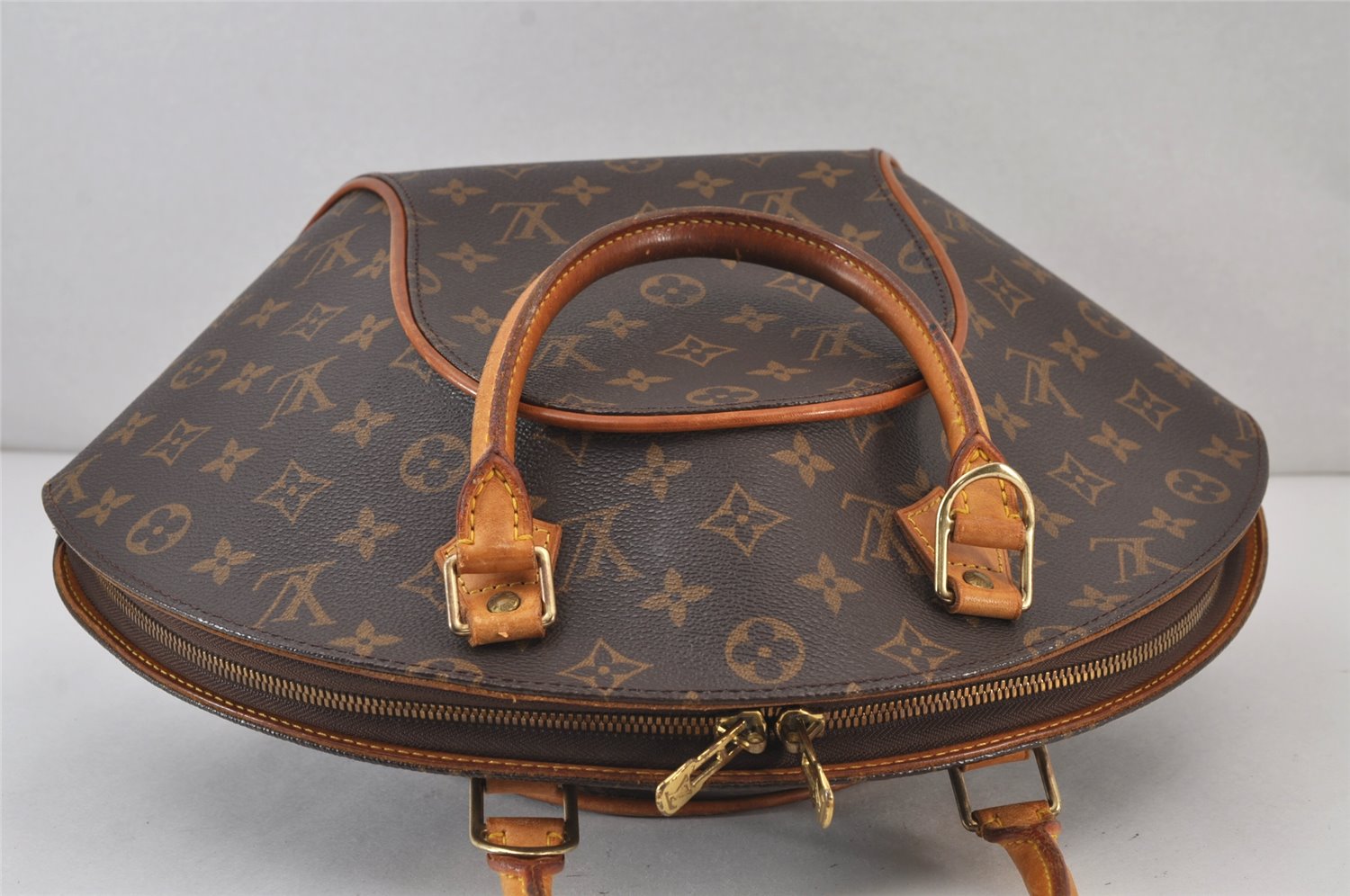 Authentic Louis Vuitton Monogram Ellipse MM Hand Bag M51126 LV 8267J