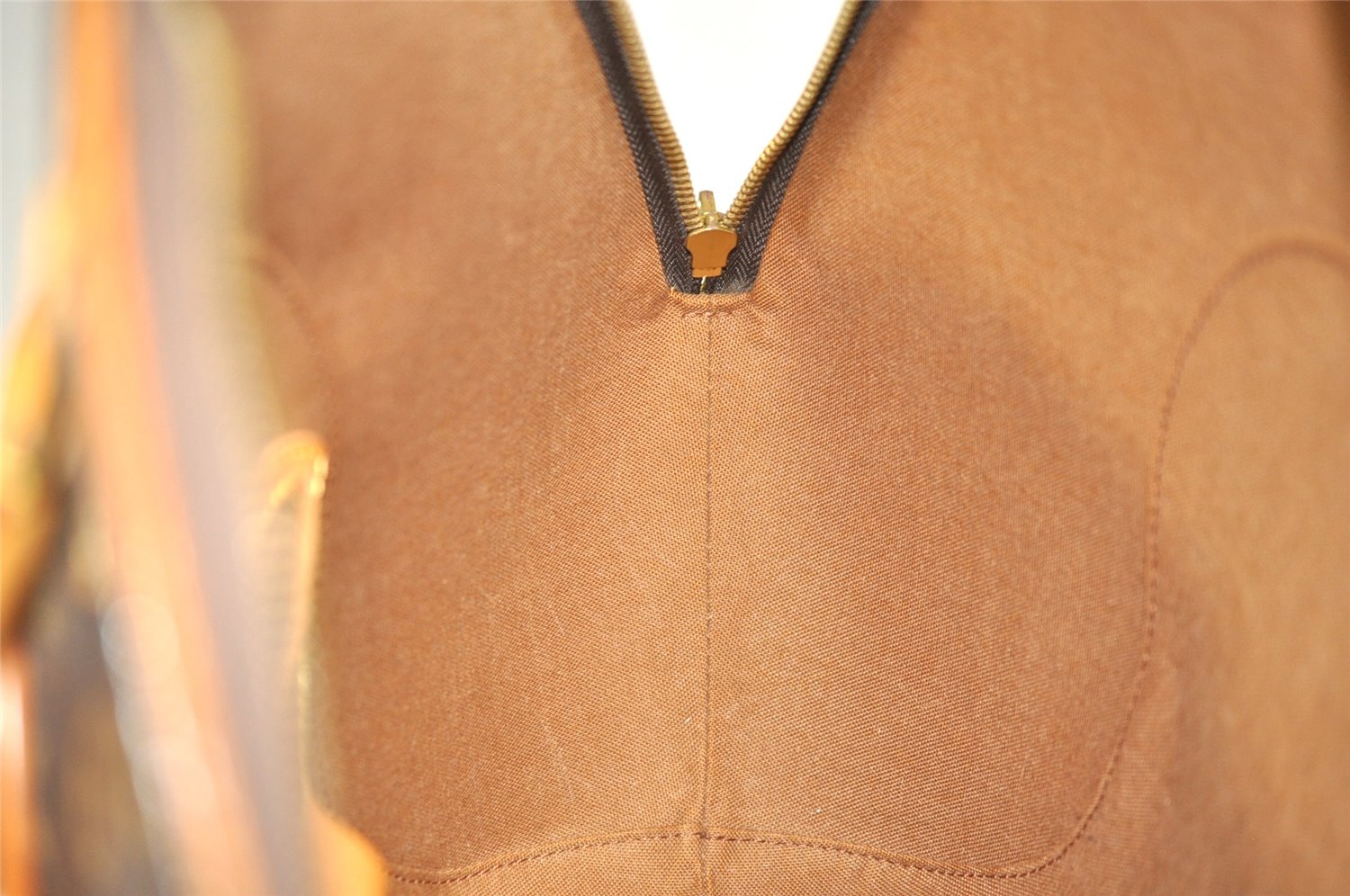 Authentic Louis Vuitton Monogram Ellipse MM Hand Bag M51126 LV 8267J