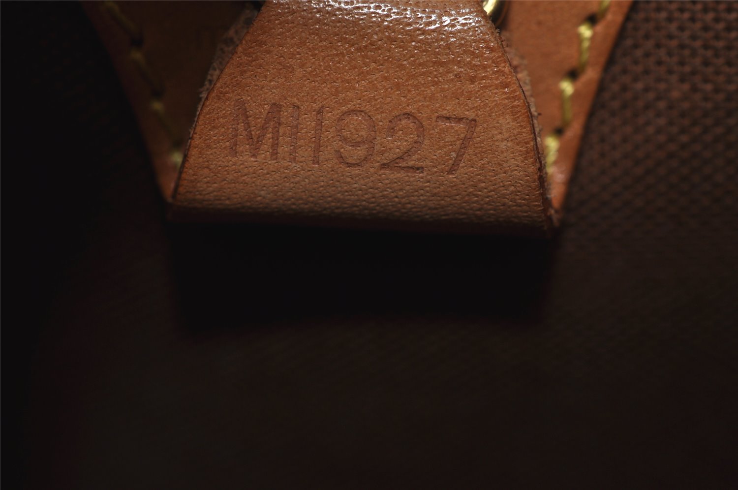 Authentic Louis Vuitton Monogram Ellipse MM Hand Bag M51126 LV 8267J