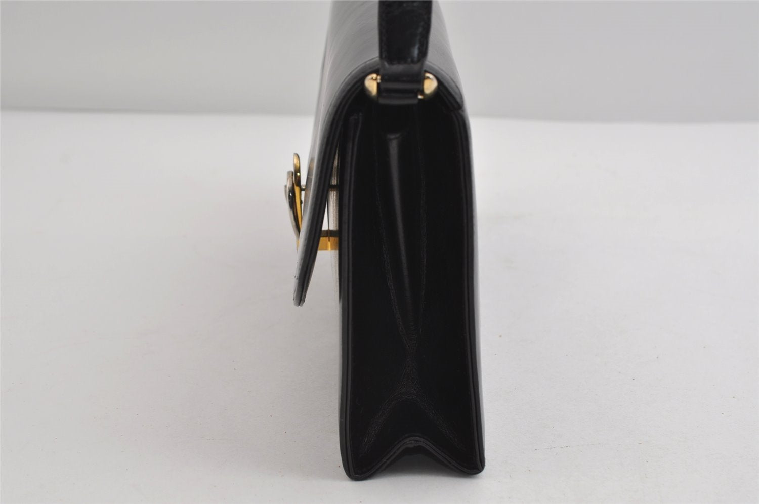 Authentic GUCCI Vintage Shoulder Bag Purse Leather Black 8278I