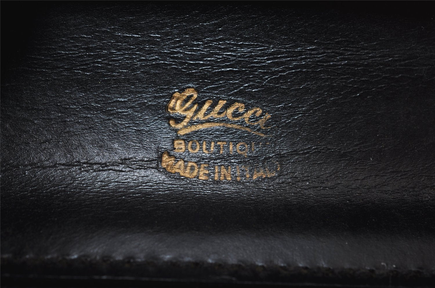 Authentic GUCCI Vintage Shoulder Bag Purse Leather Black 8278I