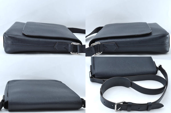 Auth Louis Vuitton Taiga Roman PM Shoulder Cross Bag Navy Blue M32725 LV 8279M