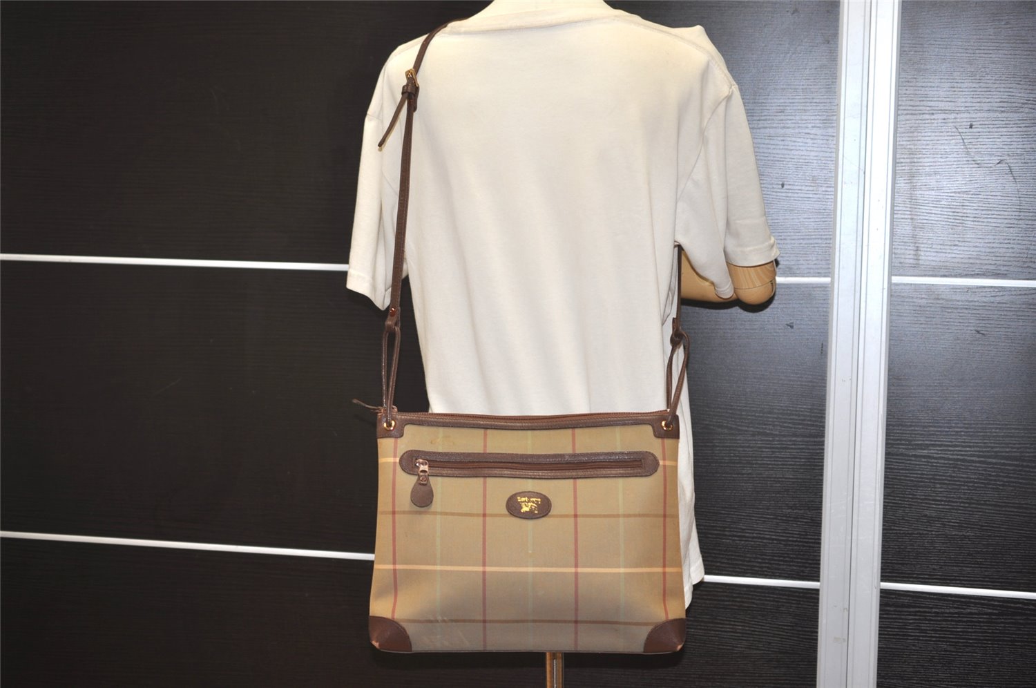 Authentic Burberrys Check Shoulder Cross Bag Purse Canvas Leather Khaki  8287J