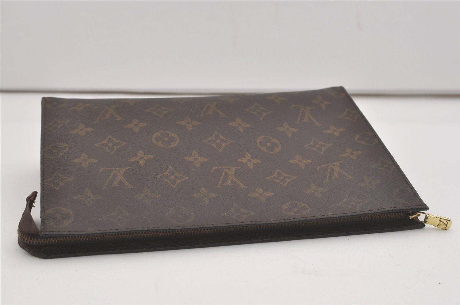 Auth Louis Vuitton Monogram Poche Toilette 26 Cosmetics Pouch Old Model 8288I