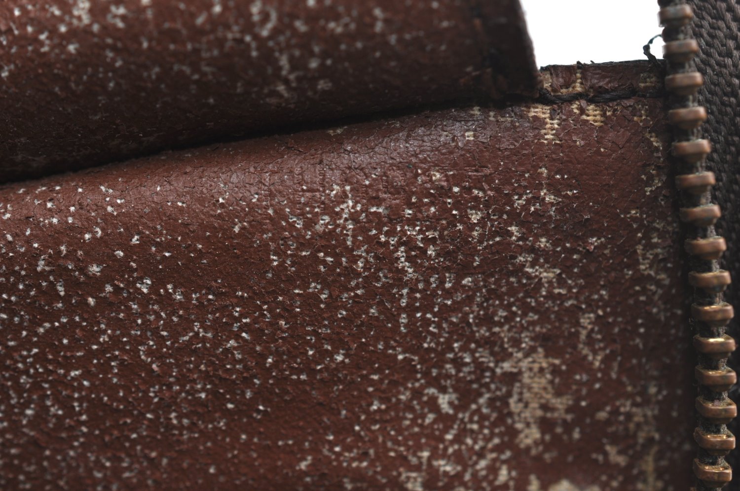 Auth Louis Vuitton Monogram Poche Toilette 26 Cosmetics Pouch Old Model 8288I