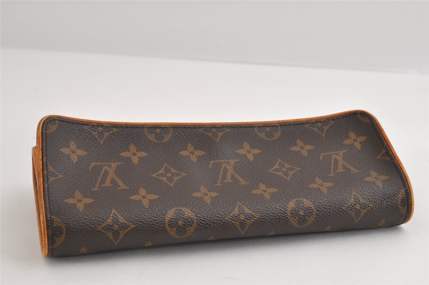 Authentic Louis Vuitton Monogram Pochette Twin GM Shoulder Bag M51852 LV 8289I