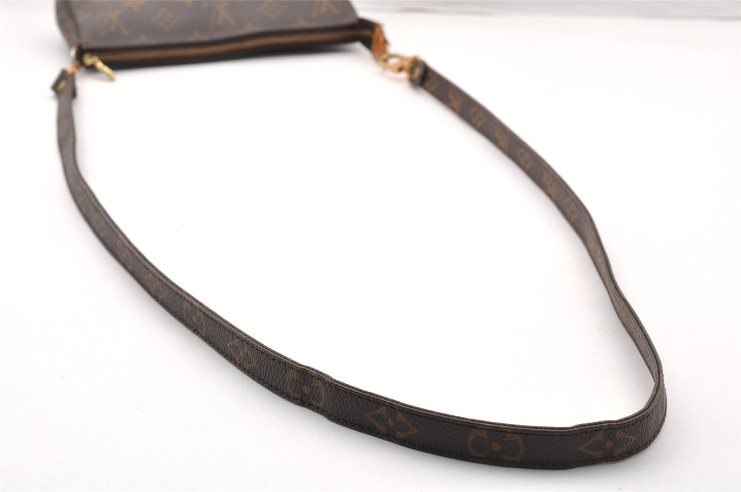 Authentic Louis Vuitton Monogram Pochette Accessoires Shoulder Cross Pouch 8291I