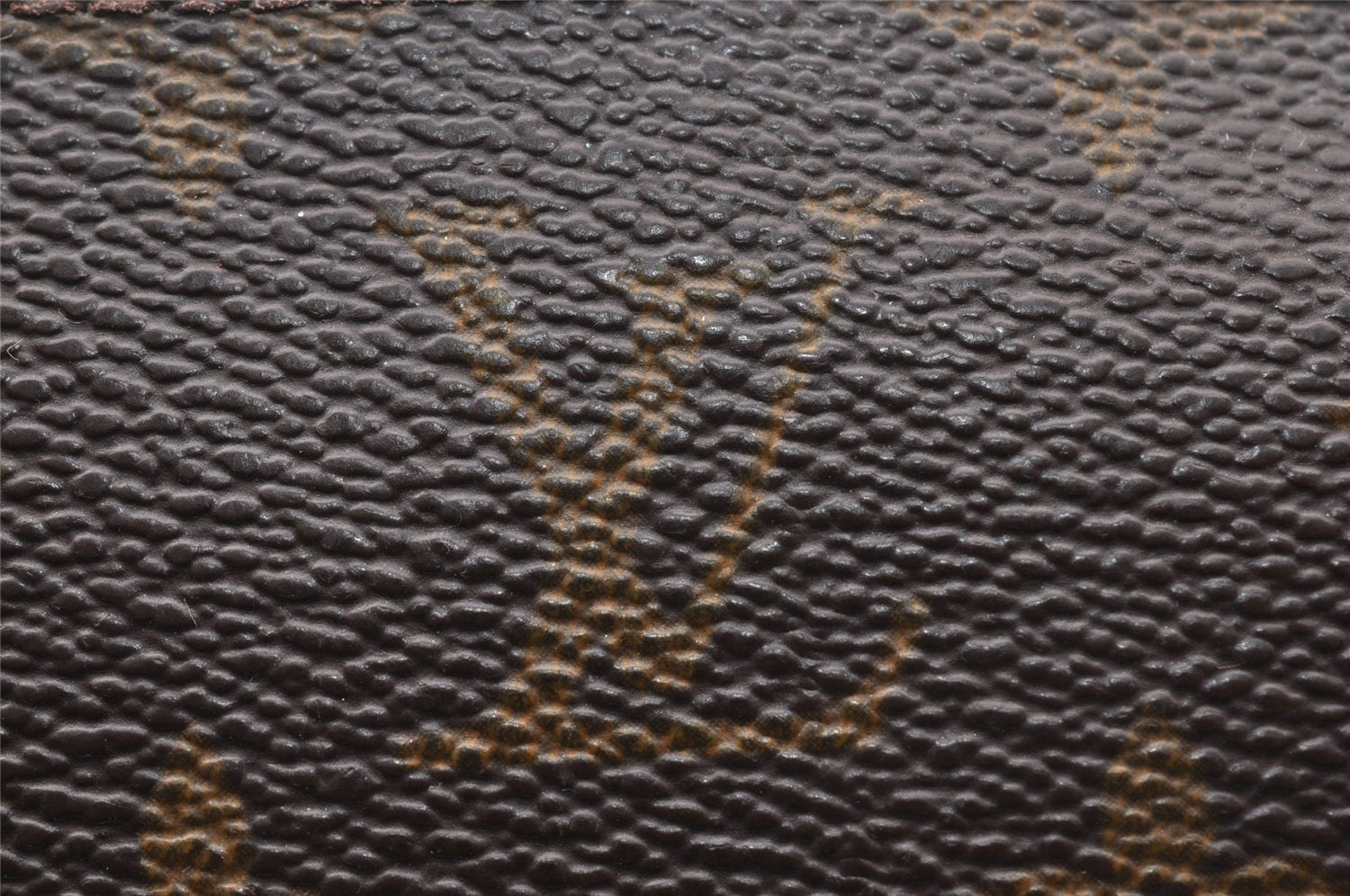 Authentic Louis Vuitton Monogram Pochette Accessoires Shoulder Cross Pouch 8291I