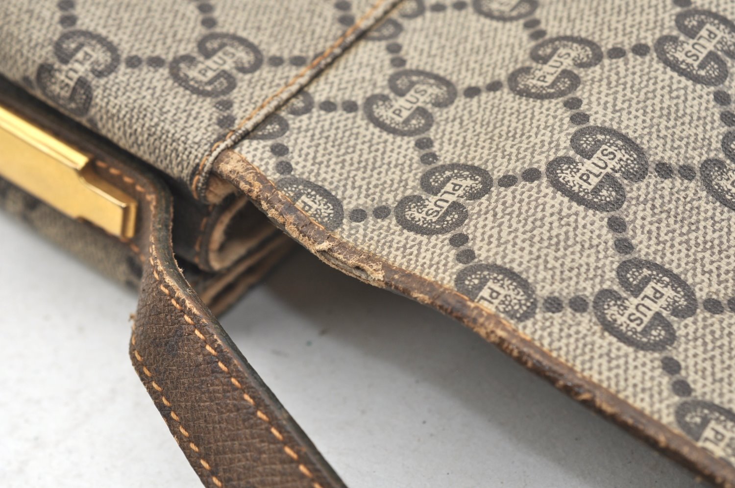 Authentic GUCCI GG Plus Shoulder Cross Body Bag GG PVC Leather Brown Junk 8292H