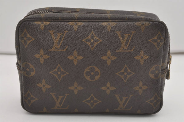 Auth Louis Vuitton Monogram Trousse Toilette 18 Clutch Hand Bag M47526 LV 8292I