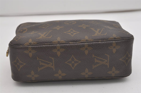 Auth Louis Vuitton Monogram Trousse Toilette 18 Clutch Hand Bag M47526 LV 8292I