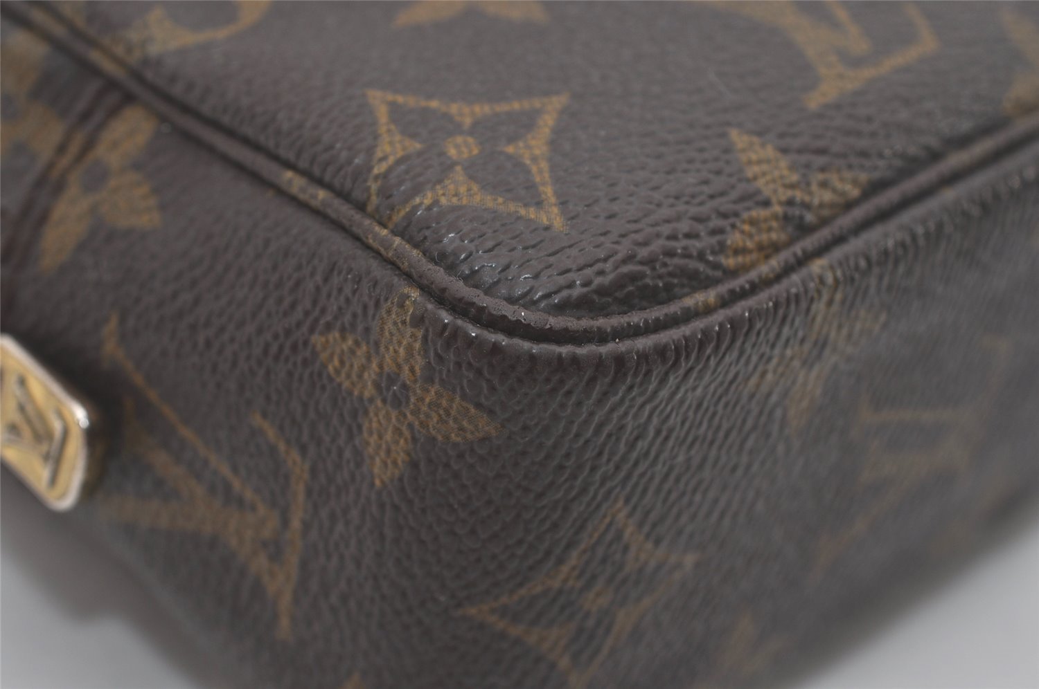 Auth Louis Vuitton Monogram Trousse Toilette 18 Clutch Hand Bag M47526 LV 8292I