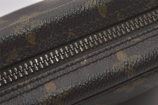 Auth Louis Vuitton Monogram Trousse Toilette 18 Clutch Hand Bag M47526 LV 8292I
