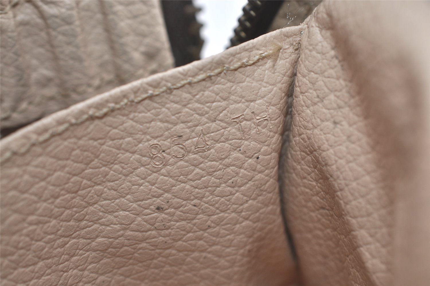 Auth Louis Vuitton Monogram Trousse Toilette 18 Clutch Hand Bag M47526 LV 8292I