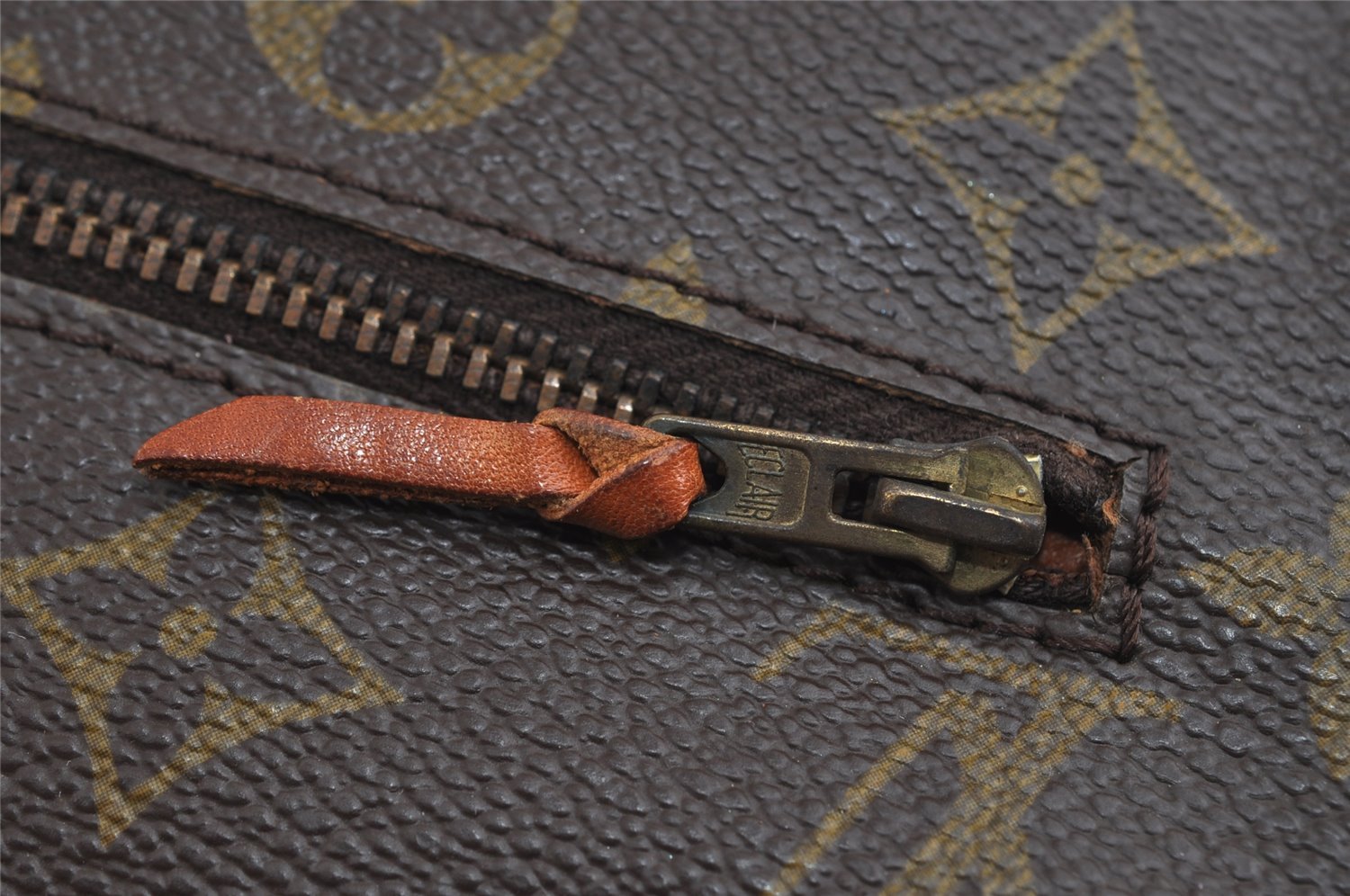 Auth Louis Vuitton Monogram Pochette Pliante Clutch Hand Bag Old Model LV 8297I