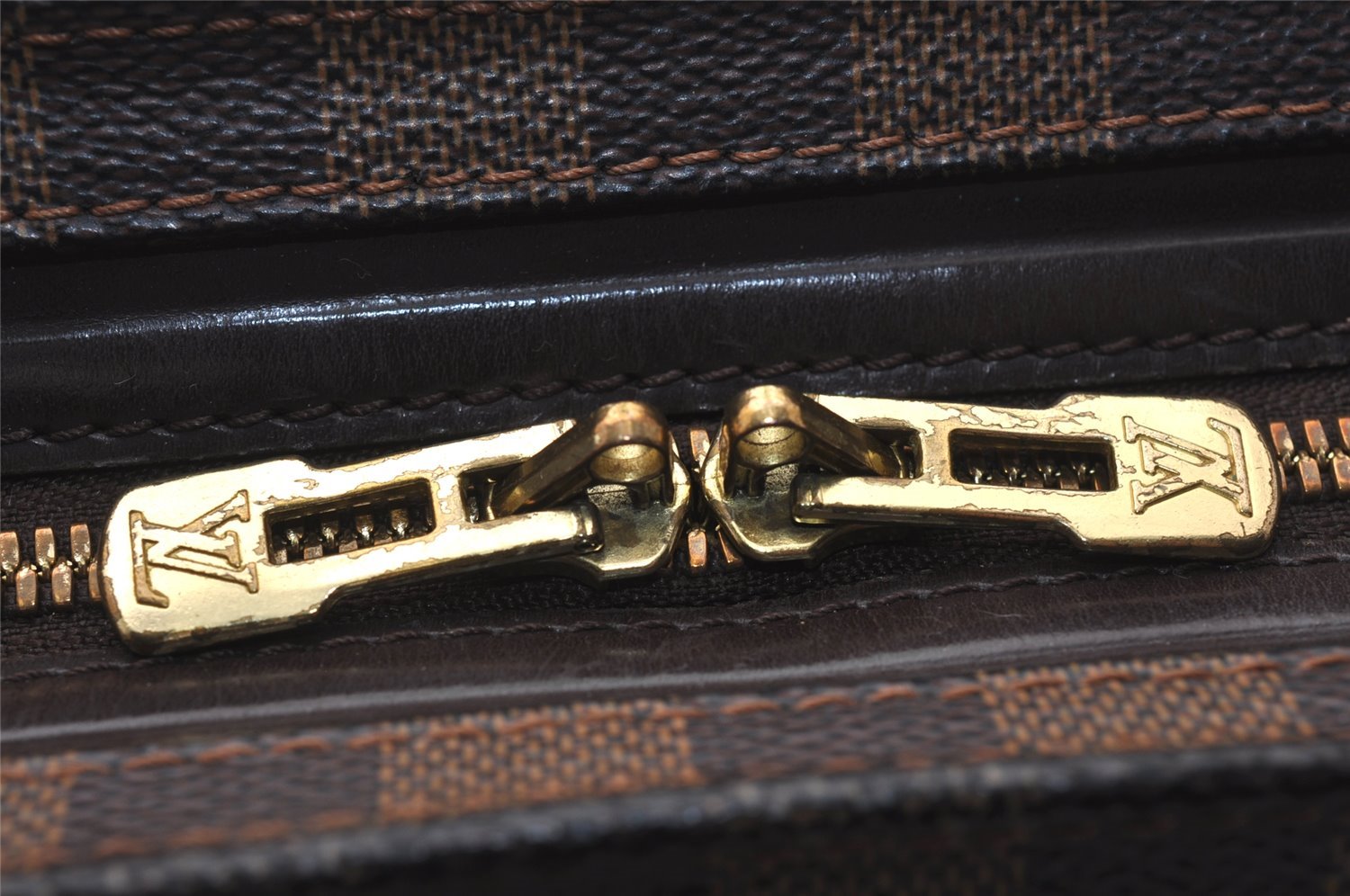 Authentic Louis Vuitton Damier Chelsea Shoulder Tote Bag N51119 LV 8297J