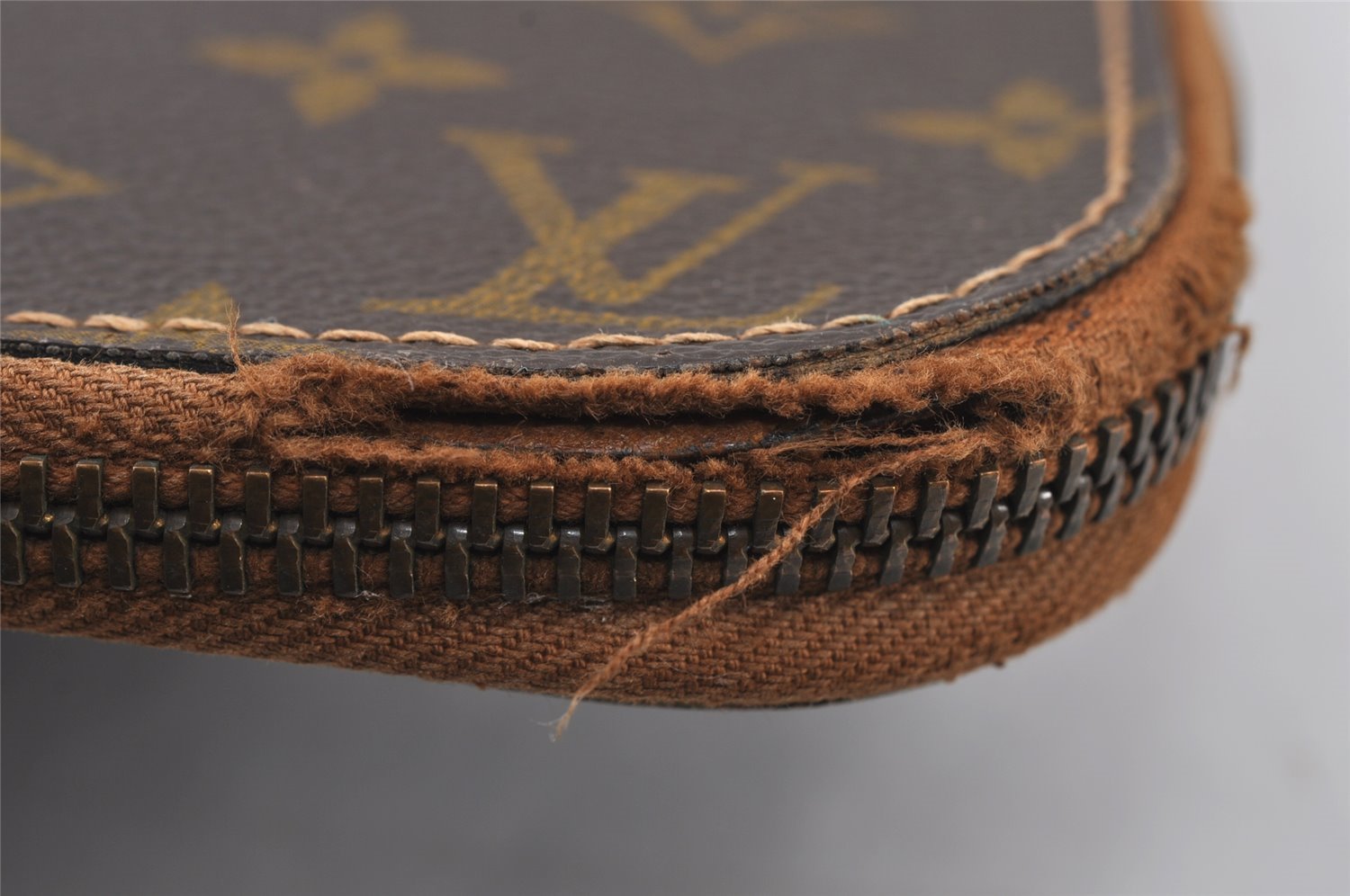 Authentic Louis Vuitton Monogram Briefcase Hand Bag Old Model LV Junk 8300J