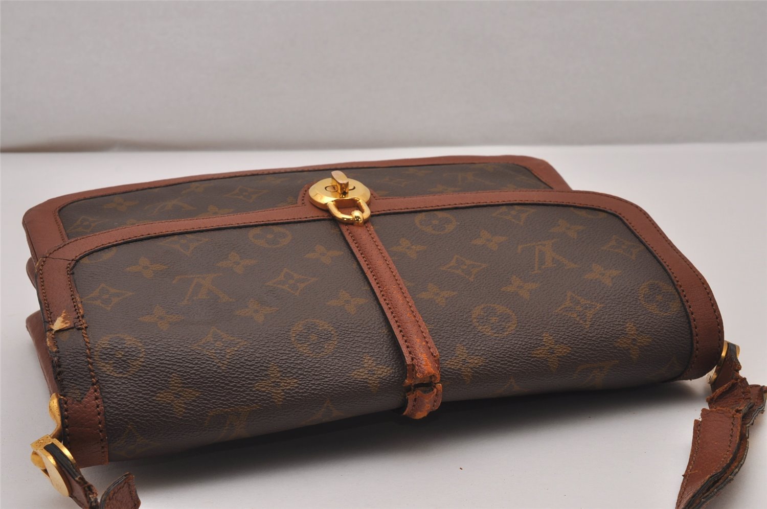 Authentic Louis Vuitton Monogram Sac Vendome Shoulder Bag Old Model Junk 8302I