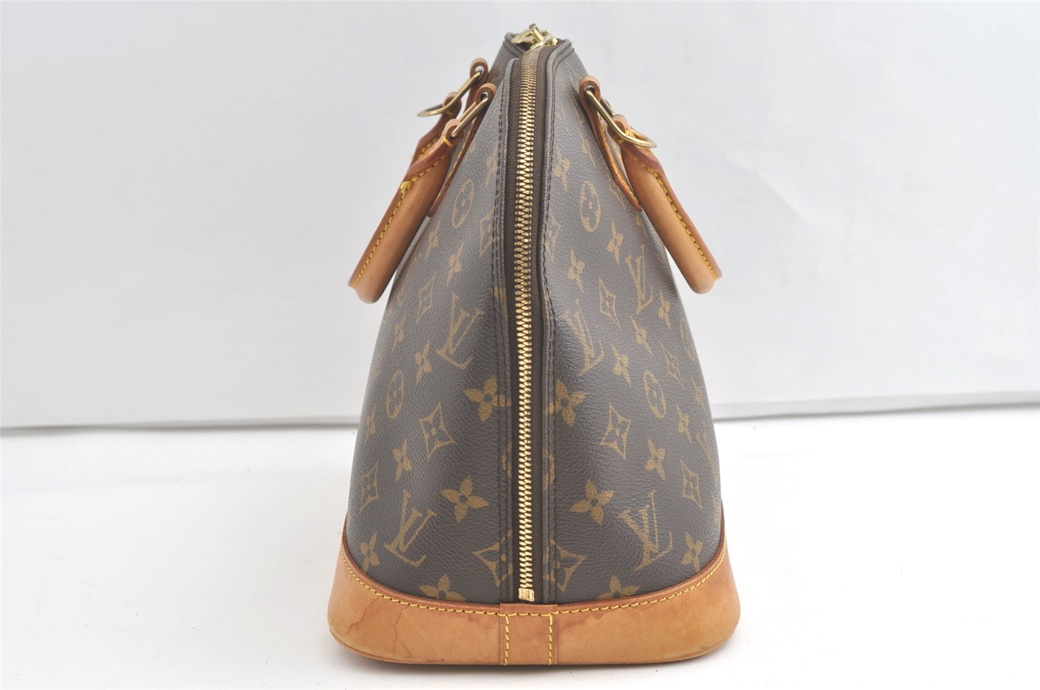 Authentic Louis Vuitton Monogram Alma Hand Bag Purse M51130 LV 8306J