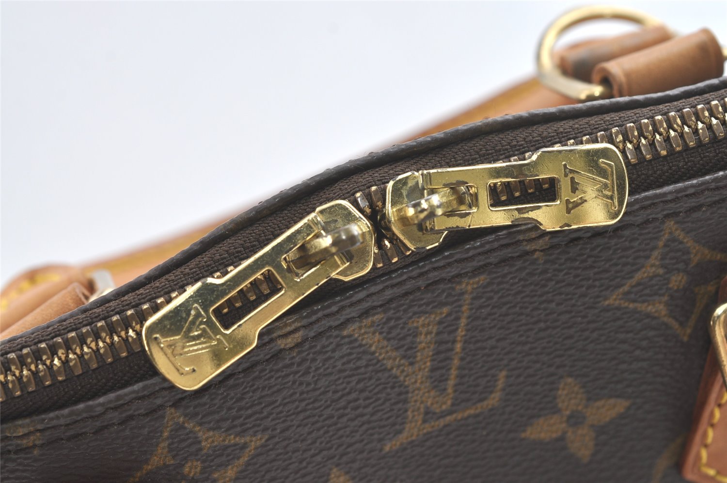 Authentic Louis Vuitton Monogram Alma Hand Bag Purse M51130 LV 8306J