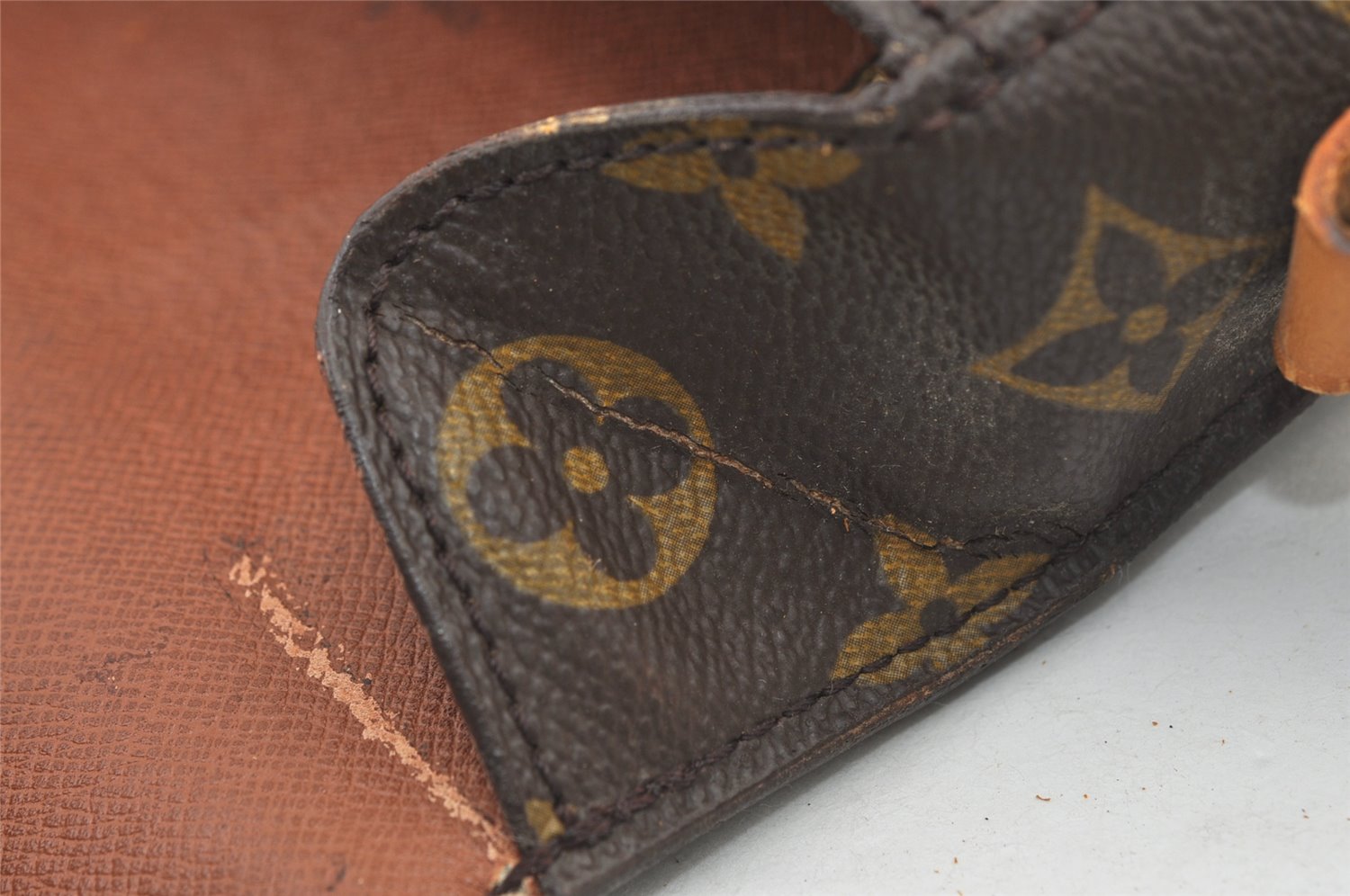 Authentic Louis Vuitton Monogram Saint Cloud MM M51243 Shoulder Cross Bag 8308J