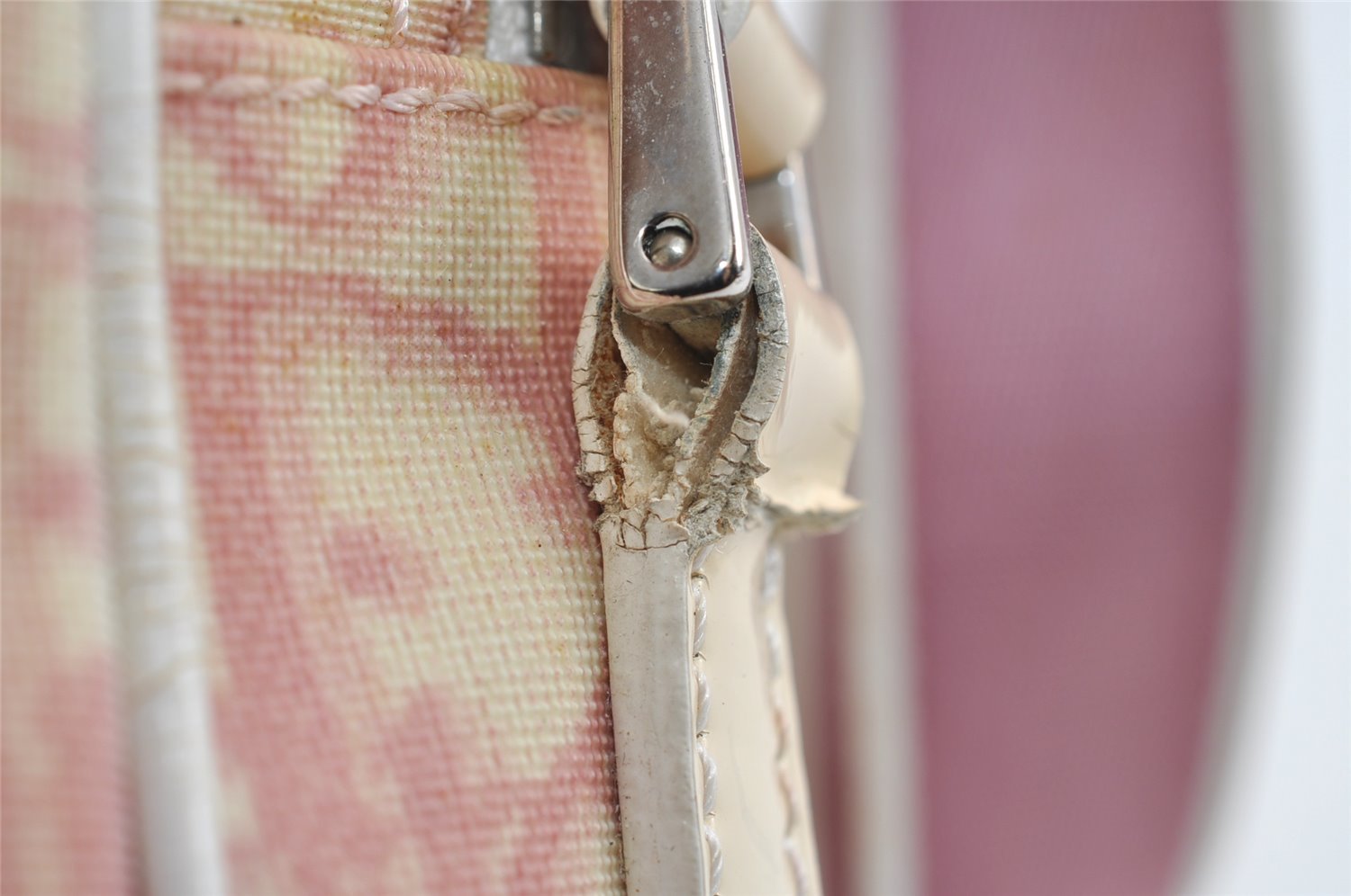 Authentic Christian Dior Trotter No.2 Shoulder Bag PVC Enamel Pink Junk 8310I