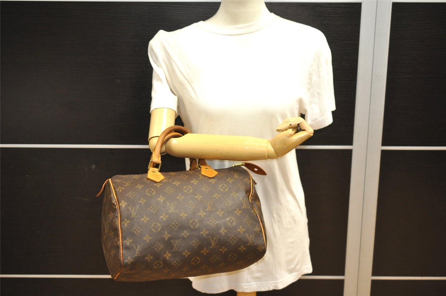 Authentic Louis Vuitton Monogram Speedy 30 Hand Boston Bag M41526 LV 8313J