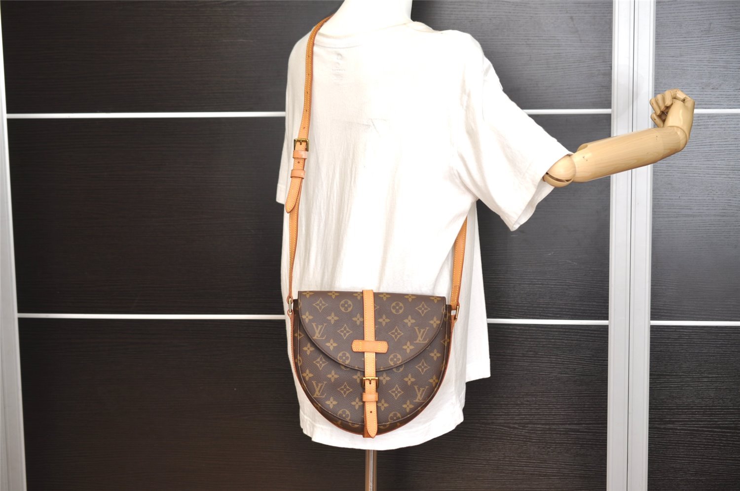 Authentic Louis Vuitton Monogram Chantilly MM Shoulder Cross Bag M51233 LV 8314J