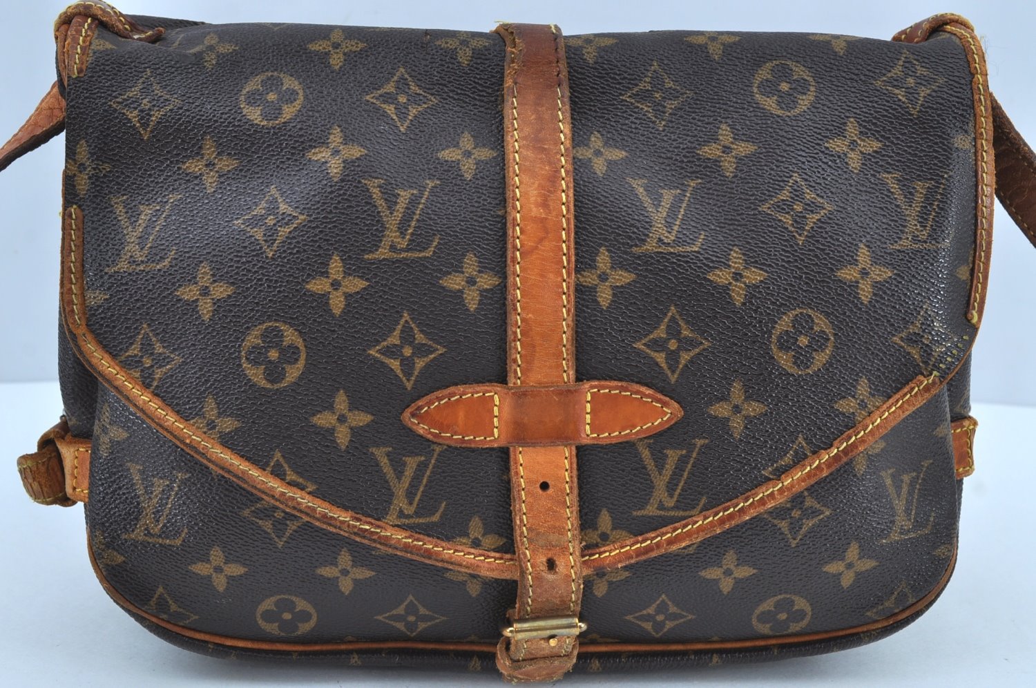 Authentic Louis Vuitton Monogram Saumur 30 Shoulder Cross Bag M42256 LV 8322H