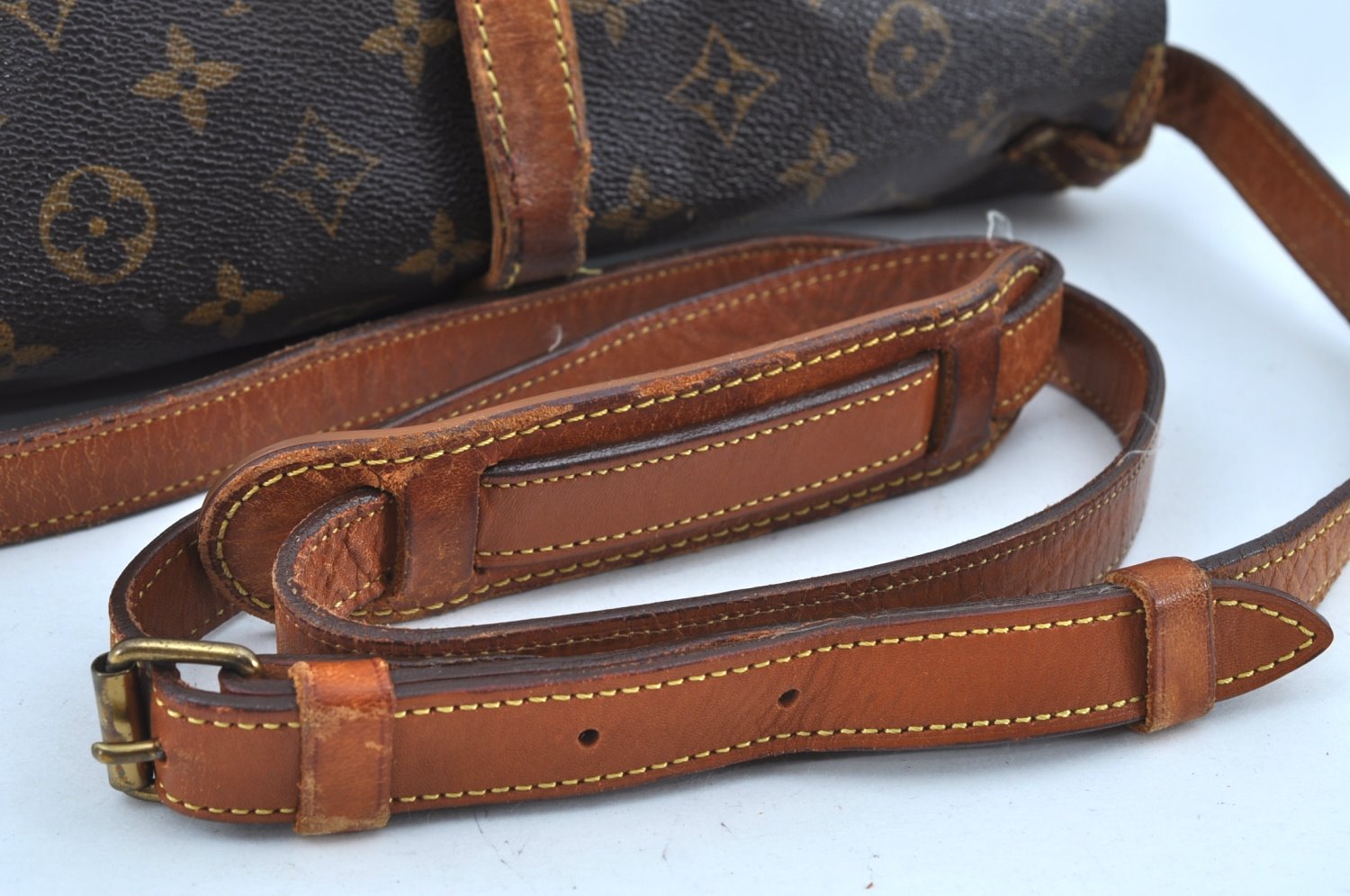 Authentic Louis Vuitton Monogram Saumur 30 Shoulder Cross Bag M42256 LV 8322H