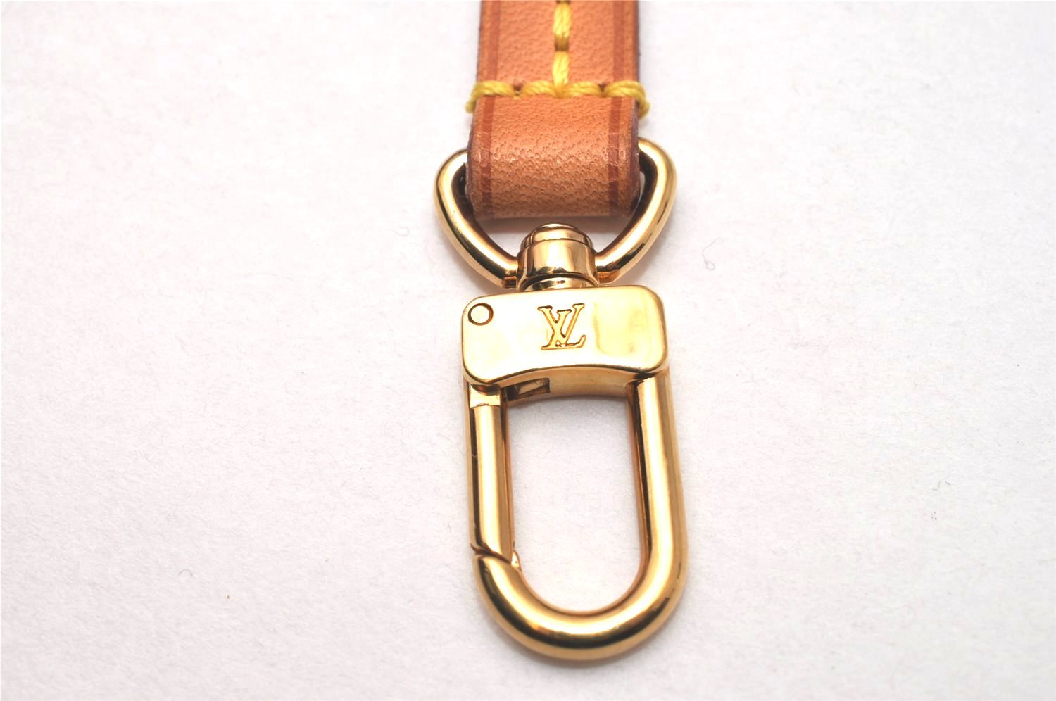 Auth Louis Vuitton Leather Strap For Pochette Accessoires Beige 45.3