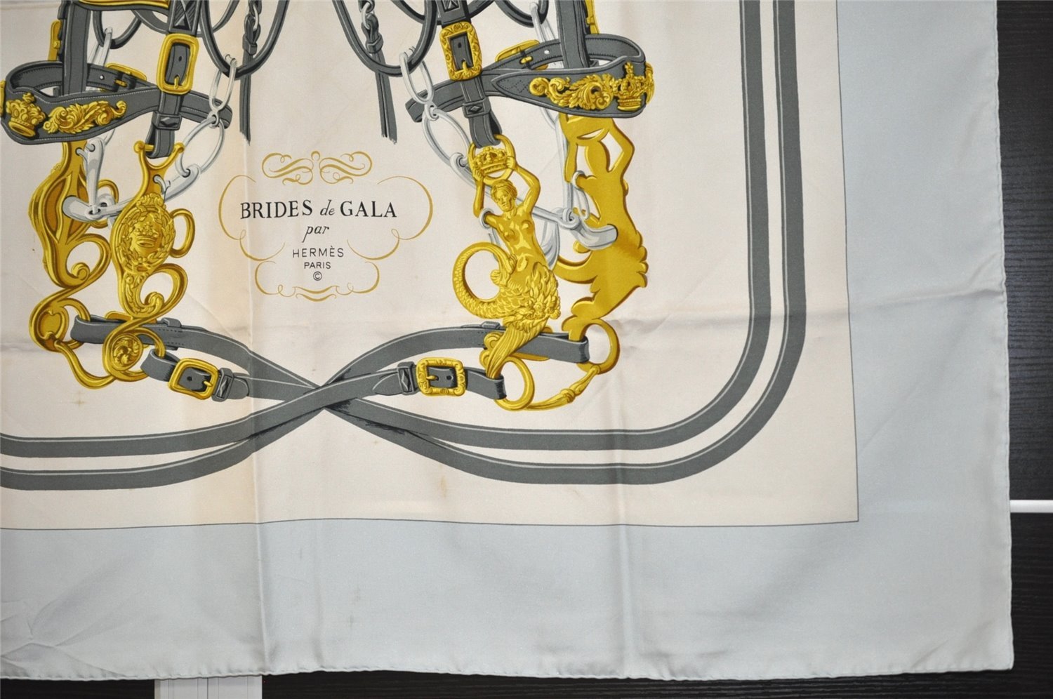 Authentic HERMES Carre 90 Scarf 