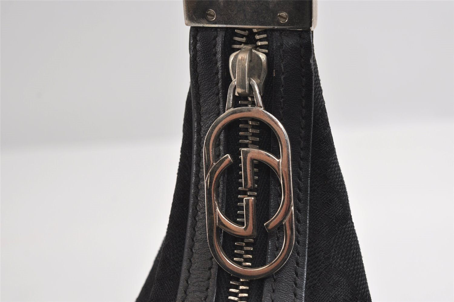 Authentic GUCCI Shoulder Hand Bag Purse GG Canvas Leather 0013812 Black 8329I