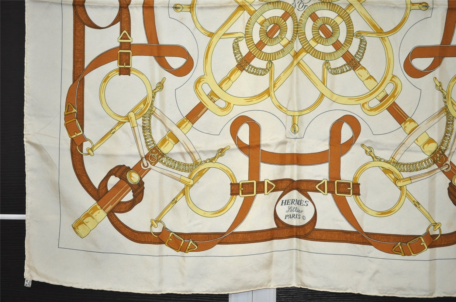 Authentic HERMES Carre 90 Scarf 