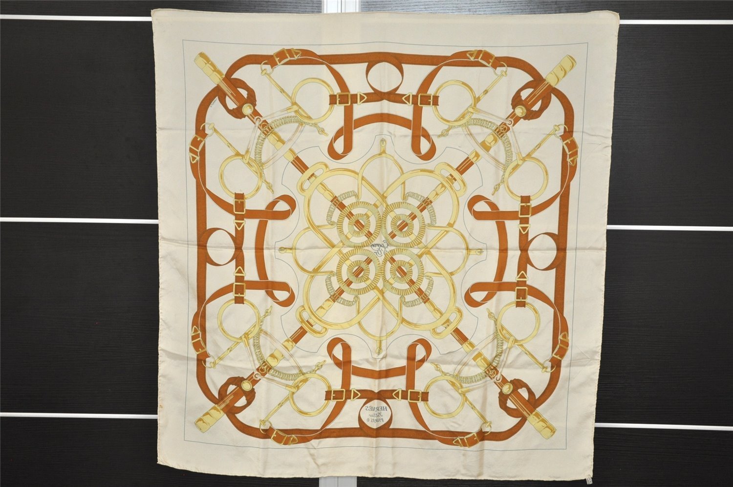 Authentic HERMES Carre 90 Scarf 