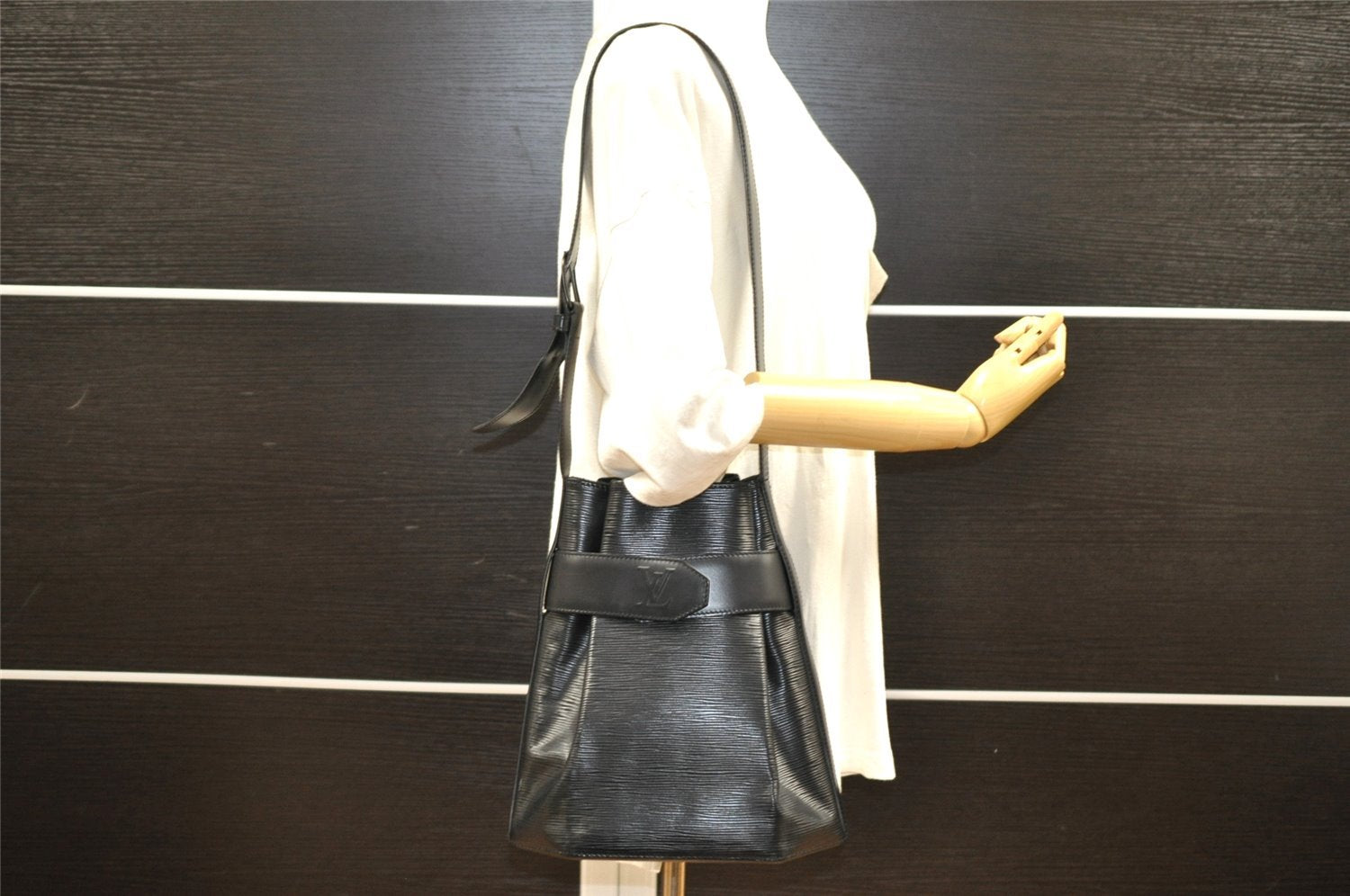 Auth Louis Vuitton Epi Sac De Paule PM Shoulder Cross Bag Black M80157 LV 8330I