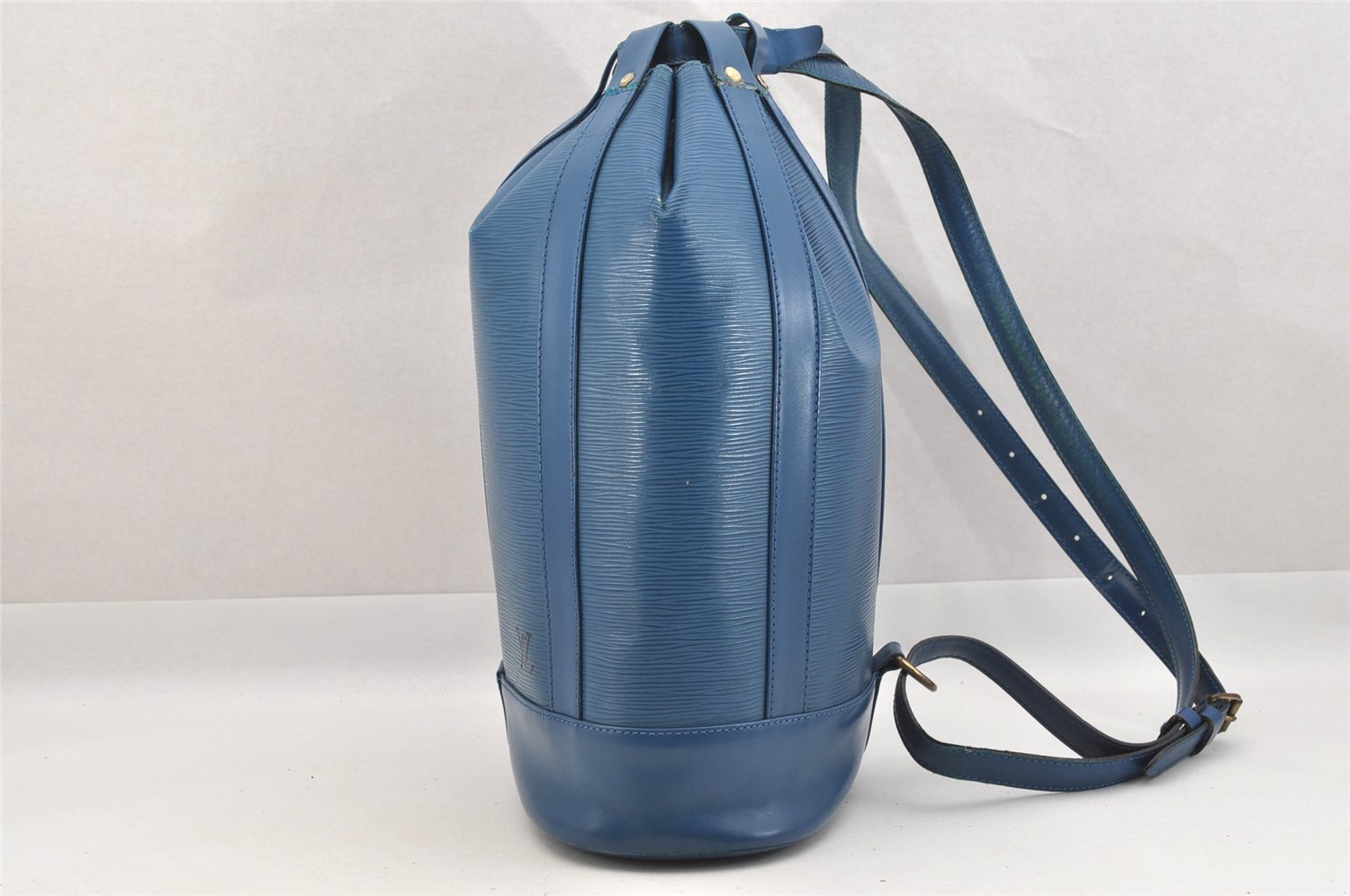 Authentic Louis Vuitton Epi Randonnee PM Shoulder Bag Blue M52355 LV 8331I