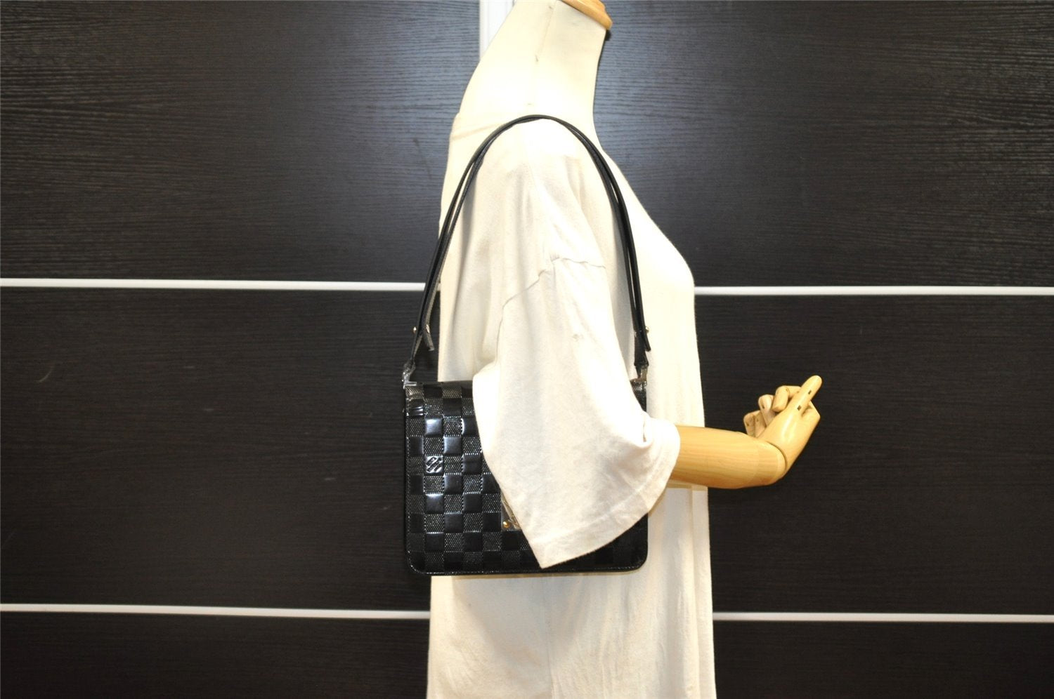 Authentic Louis Vuitton Damier Vernis Cabaret Shoulder Bag Black M92124 LV 8333I