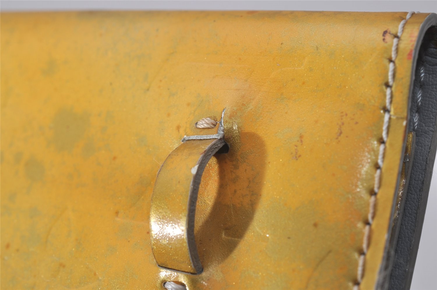 Authentic Louis Vuitton Vernis Kenmare Shoulder Cross Bag Pouch Yellow LV 8337I