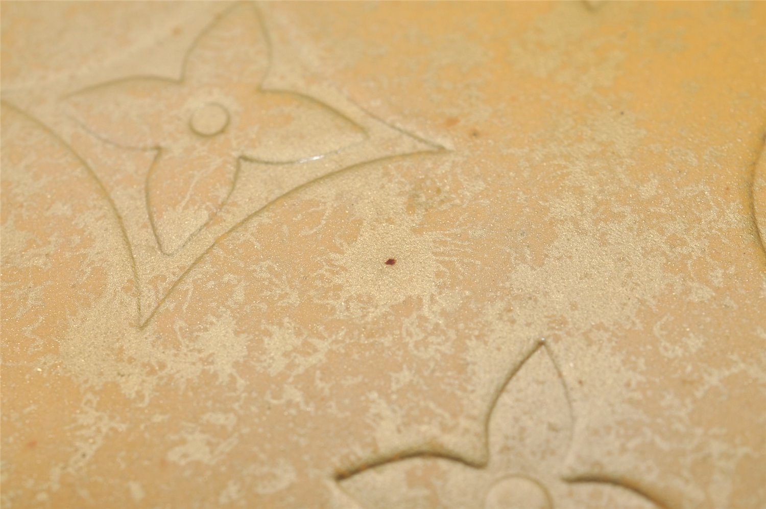 Authentic Louis Vuitton Vernis Kenmare Shoulder Cross Bag Pouch Yellow LV 8337I