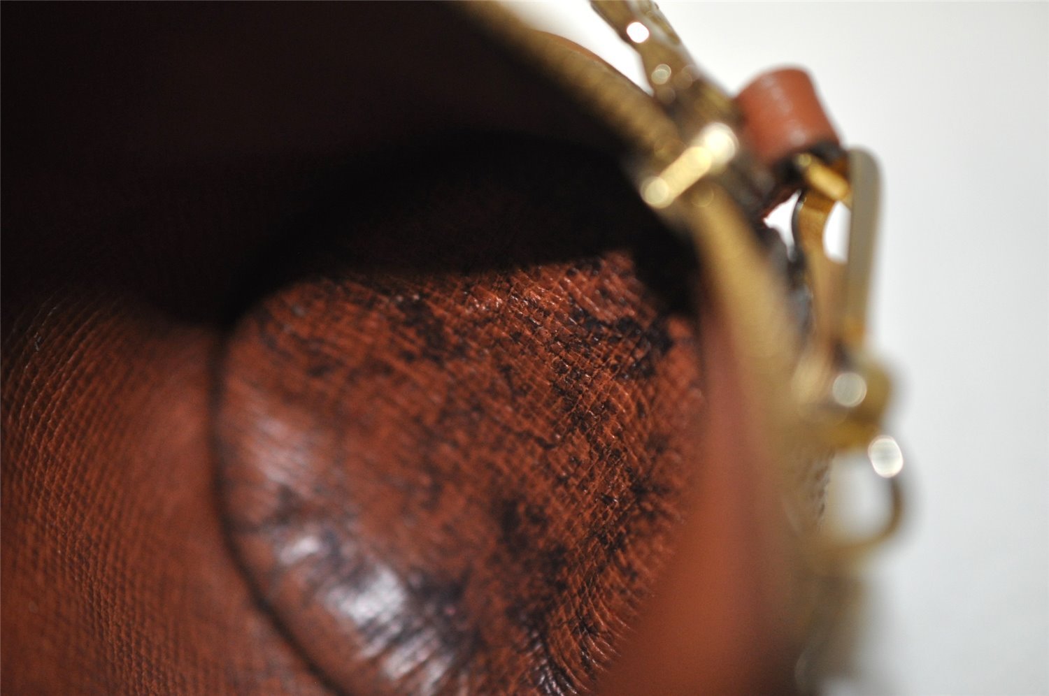 Authentic Louis Vuitton Monogram Papillon Pouch Old Model LV 8338I