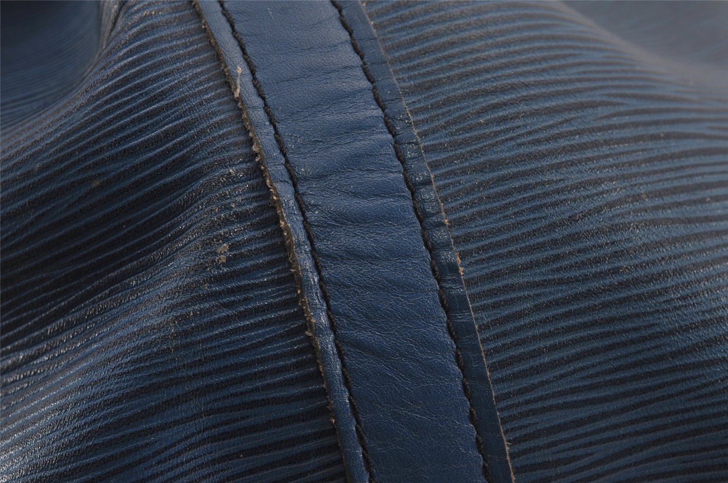 Authentic Louis Vuitton Epi Petit Noe Shoulder Drawstring Bag M44105 Blue 8340J