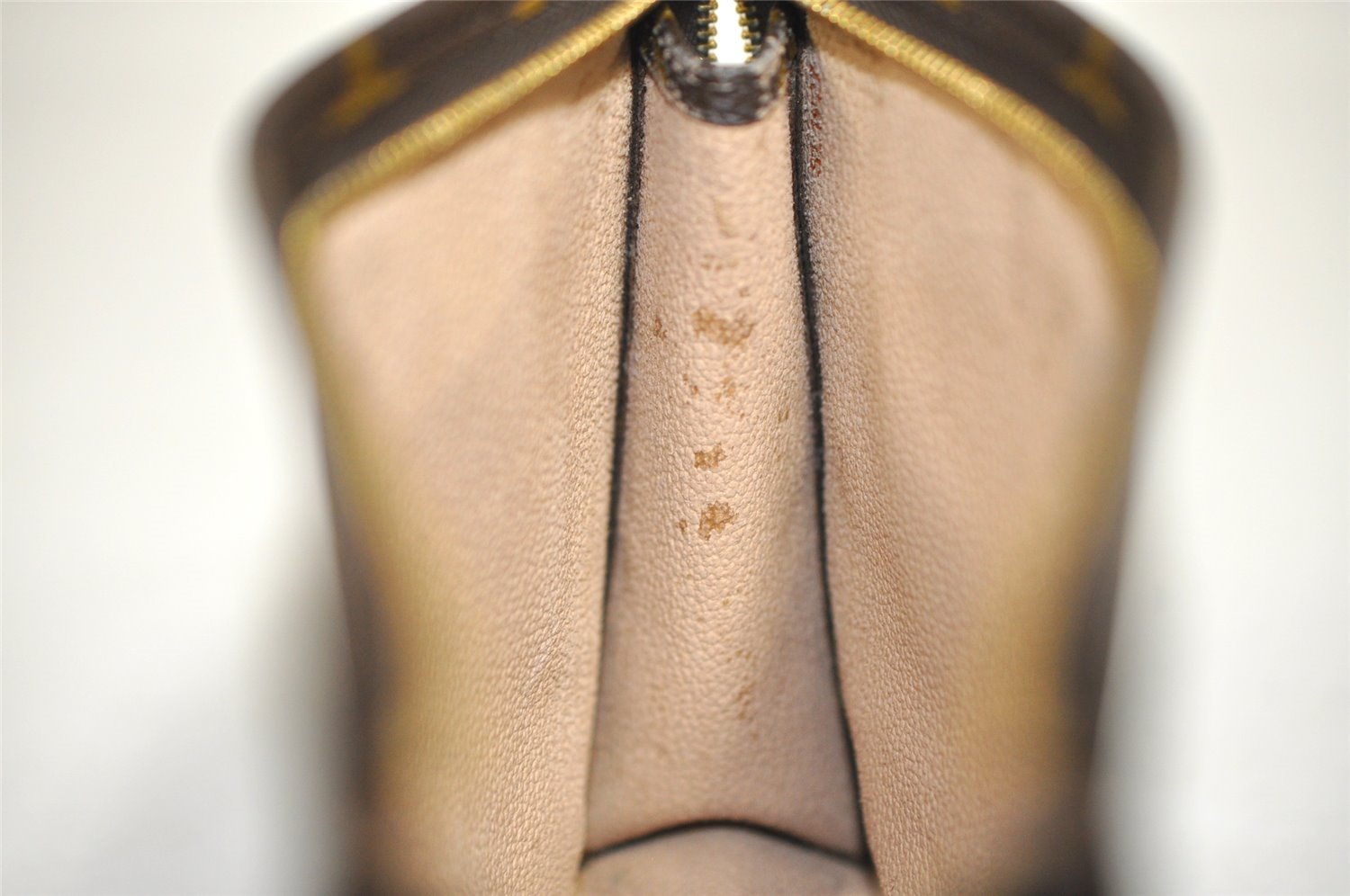 Authentic Louis Vuitton Monogram Poche Toilette 19 M47544 Cosmetics Pouch 8342I