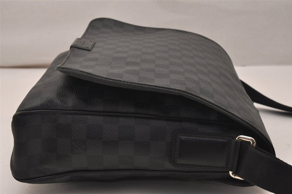 Authentic Louis Vuitton Damier Graphite District MM N41272 Shoulder Bag 8342J